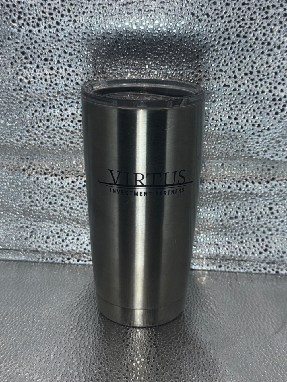 YETI Rambler 20oz Stainless Steel Tumbler Virtus Investment Partners Logo Lid